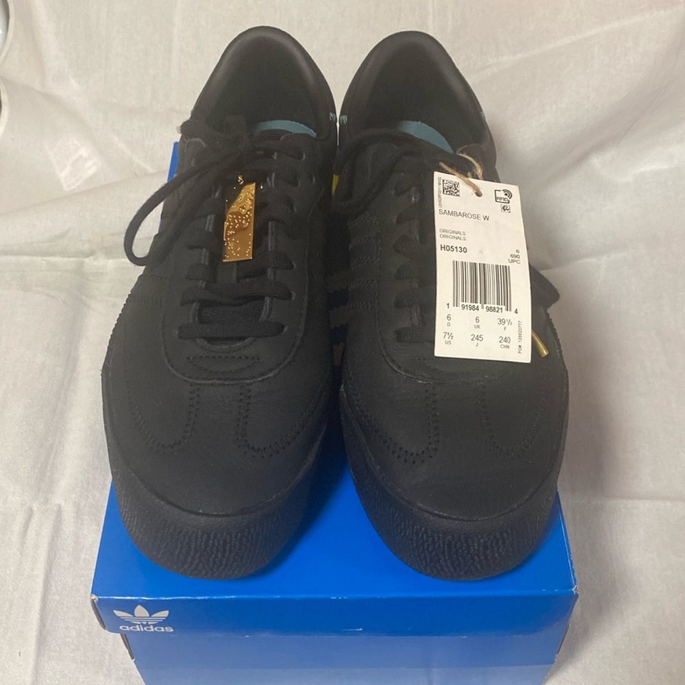 Women’s, all black leather, Adidas SambaRose
